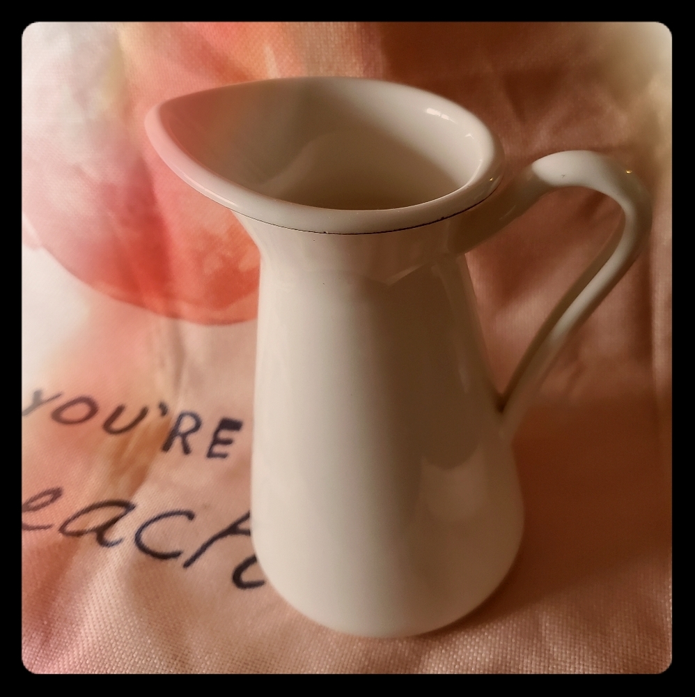 Enamel cream milk Pitcher